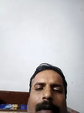 Snapshot of vardh033 chatting on November 2025 04:24:02 AM vardh033 online show from November 2025 04:24:02 AM