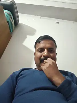 vardh033 online show from November 2025 07:49:02 PM