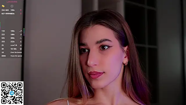 Snapshot of Quinavelle chatting on November 2025 06:46:01 AM Quinavelle online show from November 2025 06:46:01 AM