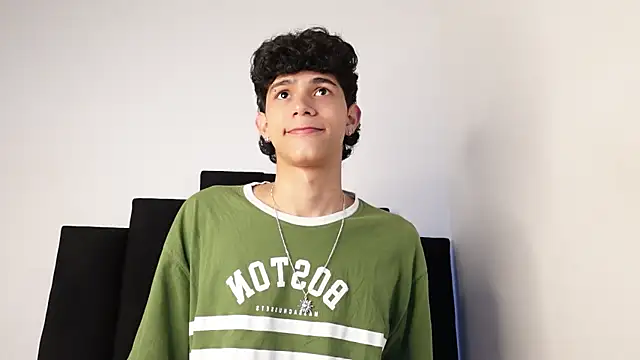 Snapshot of alexmark_ chatting on September 2025 02:09:02 PM alexmark online show from September 2025 02:09:02 PM