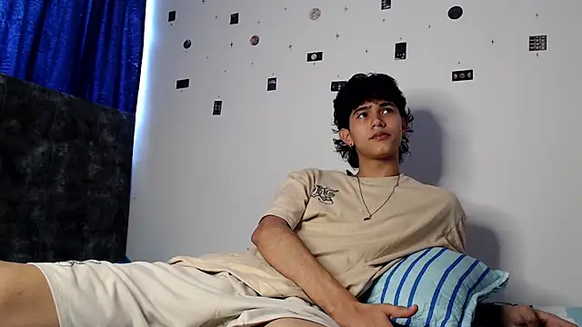 alexmark  online show from May 2026 06:13:02 PM