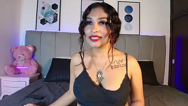 Snapshot of Naiaa_Cruz chatting on October 2025 07:31:01 PM Naiaa Cruz online show from October 2025 07:31:01 PM