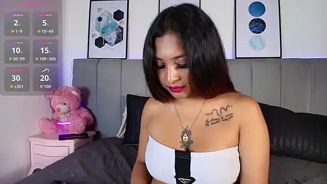 Snapshot of Naiaa_Cruz chatting on October 2025 07:23:01 PM Naiaa Cruz online show from October 2025 07:23:01 PM