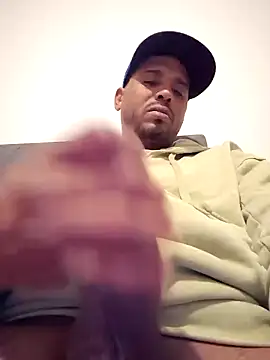 Danypeluche online show from November 2025 08:08:01 PM