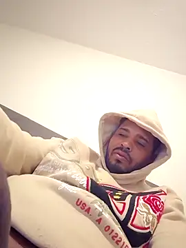 Danypeluche online show from November 2025 12:09:02 PM