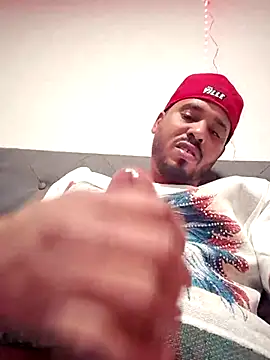 Danypeluche online show from December 2025 03:57:01 AM