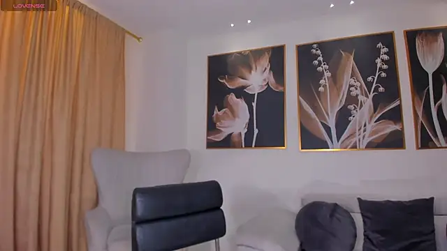 BonnyRose online show from November 2025 06:01:01 PM