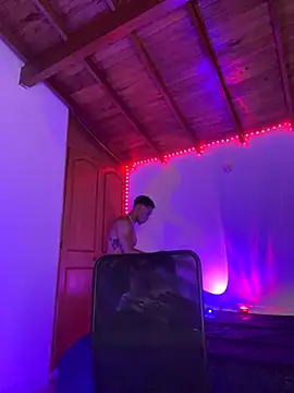 RickKrong  online show from September 2025 05:42:01 AM