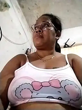 Snapshot of Big_ass_submissive chatting on November 2025 12:29:02 PM Big ass submissive online show from November 2025 12:29:02 PM