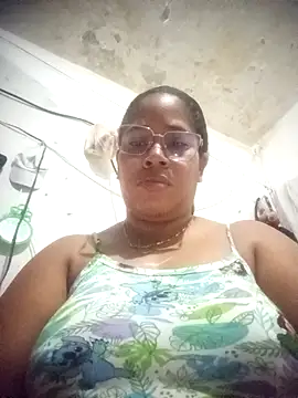 Snapshot of Big_ass_submissive chatting on November 2025 12:16:01 PM Big ass submissive online show from November 2025 12:16:01 PM