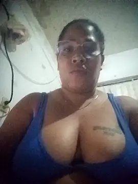 Snapshot of Big_ass_submissive chatting on November 2025 12:20:01 PM Big ass submissive online show from November 2025 12:20:01 PM