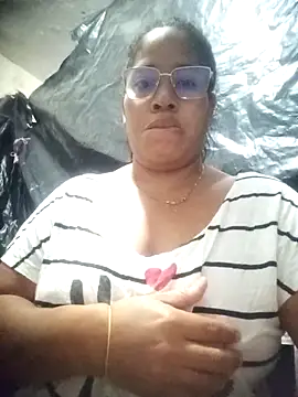 Snapshot of Big_ass_submissive chatting on December 2025 03:12:01 AM Big ass submissive online show from December 2025 03:12:01 AM