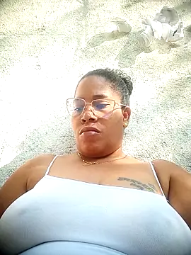 Snapshot of Big_ass_submissive chatting on December 2025 03:18:02 PM Big ass submissive online show from December 2025 03:18:02 PM