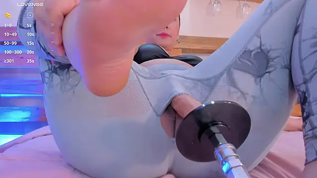  miss mia online show from November 2025 11:53:01 AM