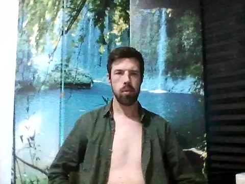 Snapshot of welcome-to-the-jungle chatting on October 2025 10:10:01 PM welcome-to-the-jungle online show from October 2025 10:10:01 PM