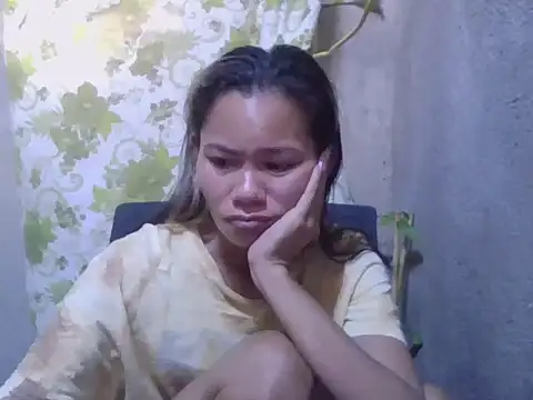 Snapshot of Sweeetgurll chatting on October 2025 01:09:02 AM Sweeetgurll online show from October 2025 01:09:02 AM