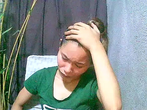 Sweeetgurll online show from May 2026 02:01:02 PM