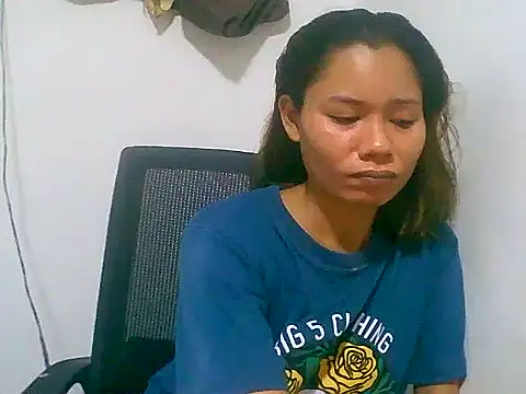 Sweeetgurll online show from June 2026 12:03:02 PM