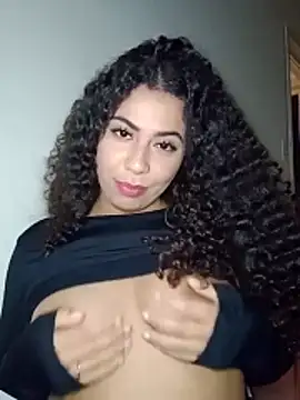 Snapshot of A_maddy chatting on October 2025 10:56:01 PM A maddy online show from October 2025 10:56:01 PM