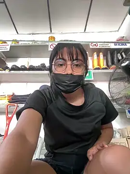 Kyra  Rose online show from December 2025 07:32:01 PM