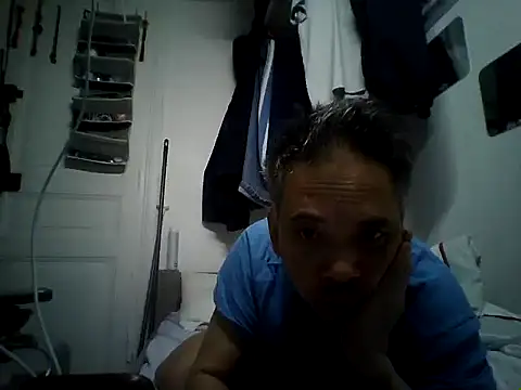 Snapshot of masculado69 chatting on November 2025 02:43:02 AM masculado69 online show from November 2025 02:43:02 AM