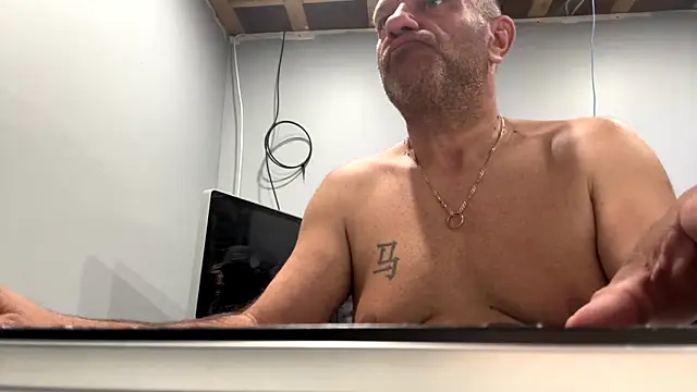 Snapshot of frankyjones8989 chatting on October 2025 07:38:02 PM frankyjones8989 online show from October 2025 07:38:02 PM