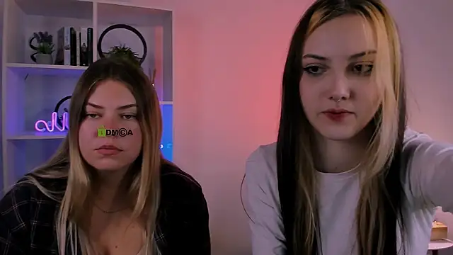 Snapshot of luna_tin chatting on October 2025 07:11:01 PM luna tin online show from October 2025 07:11:01 PM