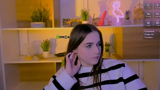 Snapshot of luna_tin chatting on October 2025 12:21:02 AM luna tin online show from October 2025 12:21:02 AM