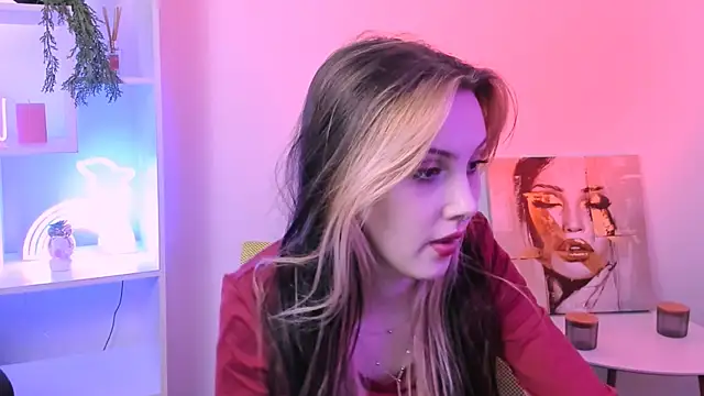 Snapshot of luna_tin chatting on October 2025 12:33:02 AM luna tin online show from October 2025 12:33:02 AM