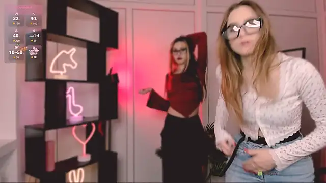 Snapshot of luna_tin chatting on October 2025 11:44:02 AM luna tin online show from October 2025 11:44:02 AM