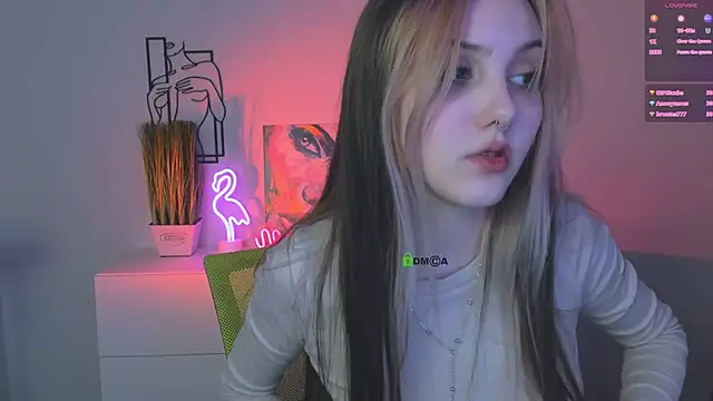 Snapshot of luna_tin chatting on October 2025 12:54:01 AM luna tin online show from October 2025 12:54:01 AM