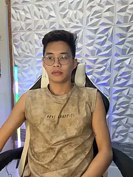 Snapshot of Prince-Harrison chatting on November 2025 05:34:01 PM Prince-Harrison online show from November 2025 05:34:01 PM