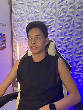 Snapshot of Prince-Harrison chatting on November 2025 05:15:02 PM Prince-Harrison online show from November 2025 05:15:02 PM