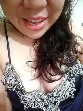 Julyy08 online show from May 2026 09:04:02 AM