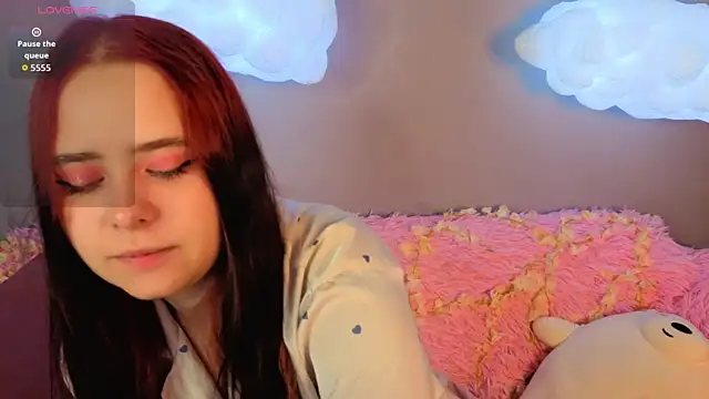 Alis Platt online show from May 2026 01:00:01 AM