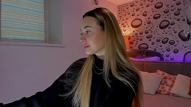 Snapshot of AlexaWilds chatting on February 2026 05:59:02 AM AlexaWilds online show from February 2026 05:59:02 AM