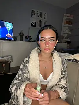 Spicy-Rosie20 online show from April 2026 12:37:02 AM