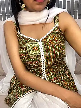 Snapshot of Riya-6969 chatting on April 2026 05:43:01 PM Riya-6969 online show from April 2026 05:43:01 PM