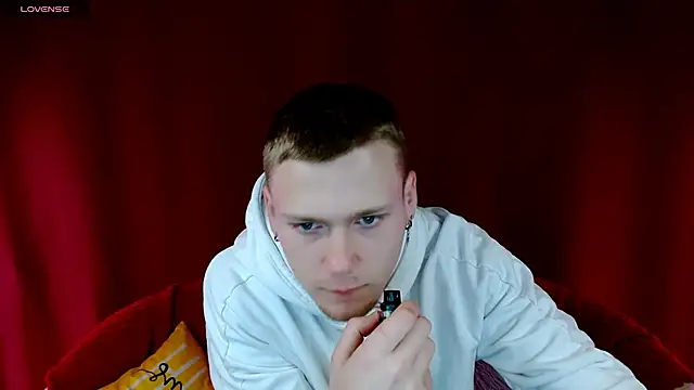 Xavier Night81 online show from October 2025 07:18:01 AM