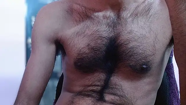 Snapshot of funndudd chatting on March 2026 11:06:01 AM funndudd online show from March 2026 11:06:01 AM