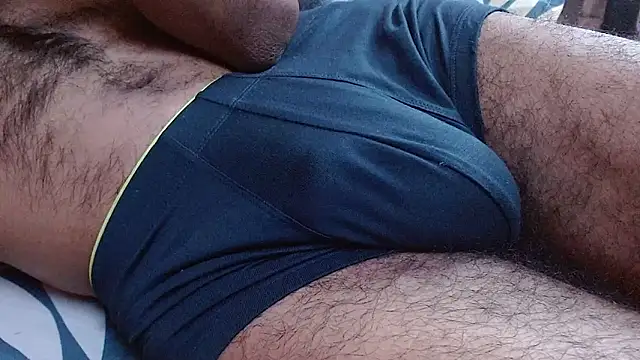 Snapshot of funndudd chatting on March 2026 11:32:01 AM funndudd online show from March 2026 11:32:01 AM