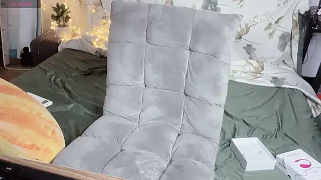 Jade-0906 online show from November 2025 01:27:01 AM