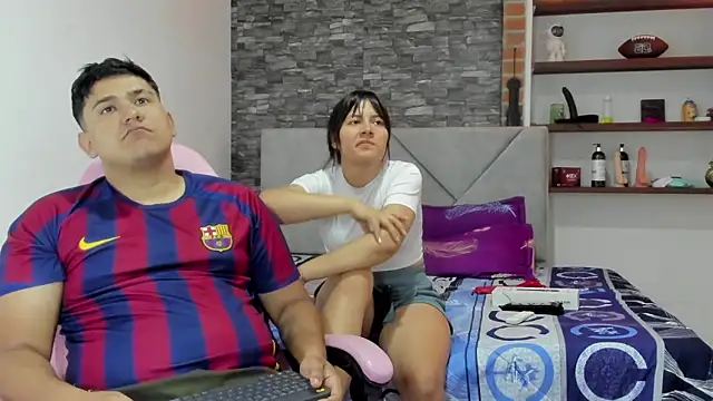 Sexxyy Couple  online show from January 2026 04:59:02 AM