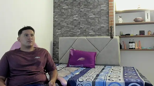 Sexxyy Couple  online show from January 2026 03:20:01 AM