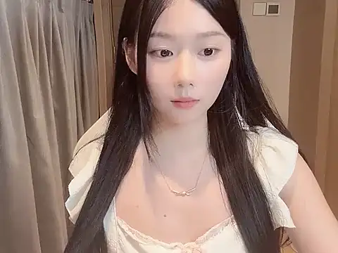 Snapshot of Makinghappymyself_ chatting on October 2025 12:45:02 PM Makinghappymyself  online show from October 2025 12:45:02 PM