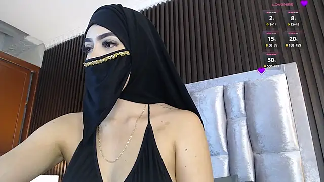 Zahra milks online show from May 2026 01:41:01 PM