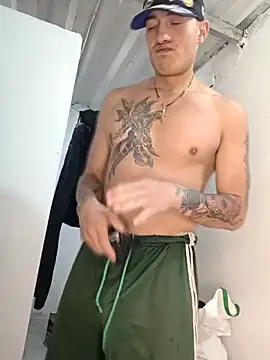 Snapshot of Samms777exotic chatting on October 2025 01:32:02 PM Samms777exotic online show from October 2025 01:32:02 PM