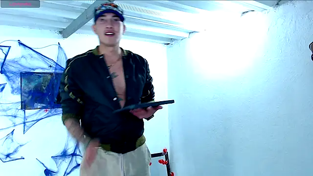 Snapshot of Samms777exotic chatting on October 2025 12:55:02 AM Samms777exotic online show from October 2025 12:55:02 AM