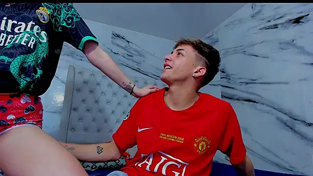 Ari and Storm online show from November 2025 03:36:02 PM