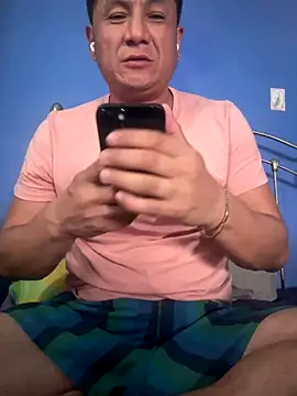 Snapshot of stevo170t chatting on October 2025 08:09:01 PM stevo170t online show from October 2025 08:09:01 PM